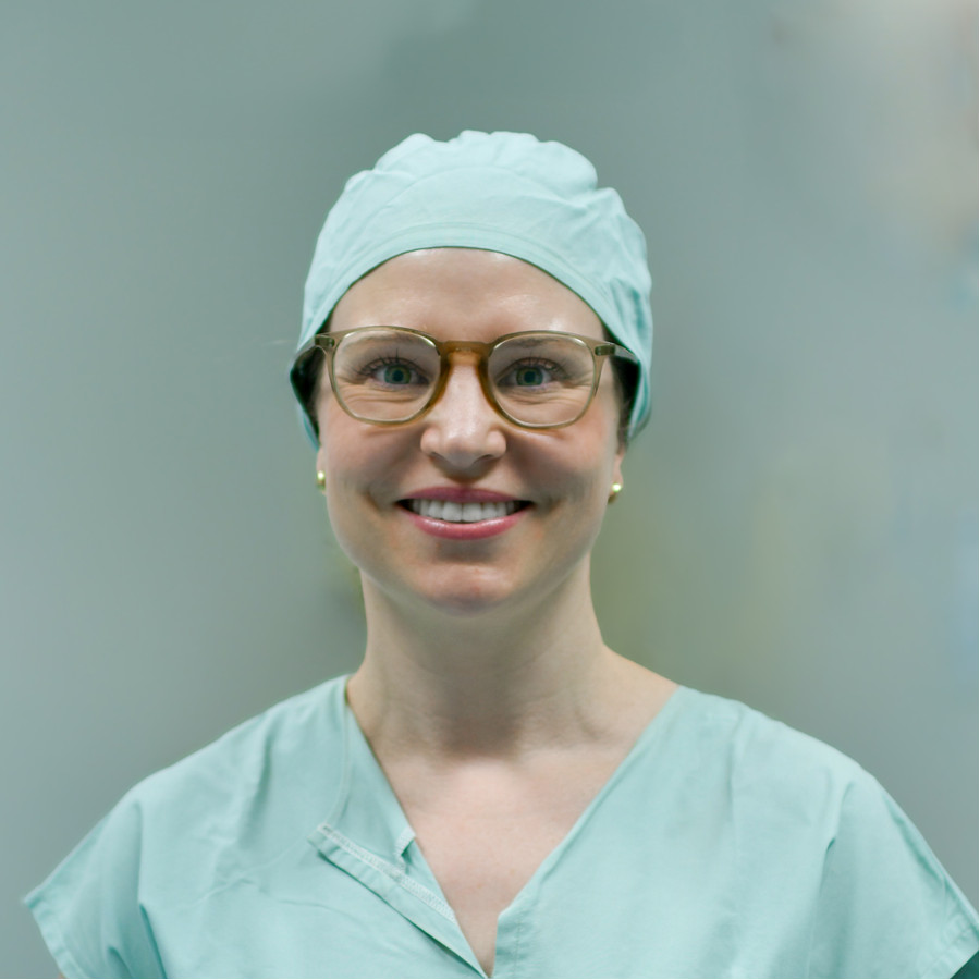 Dr. Laura Jessica Kempe